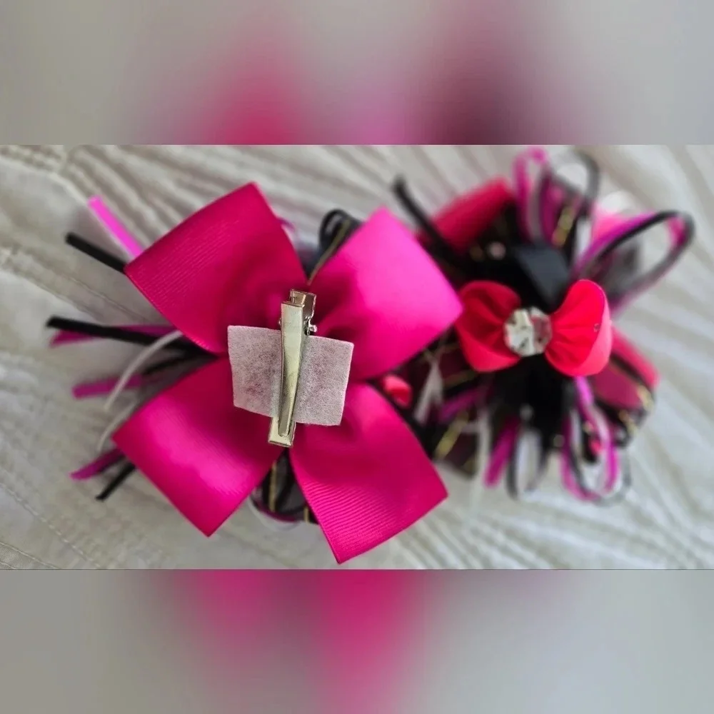 💚💥3/$15💥- Girl Bows Set Of 2